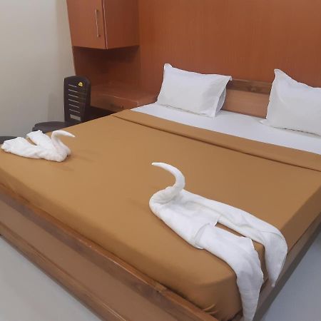 Aranmagan Residency Hotel Tiruchchendur Ngoại thất bức ảnh