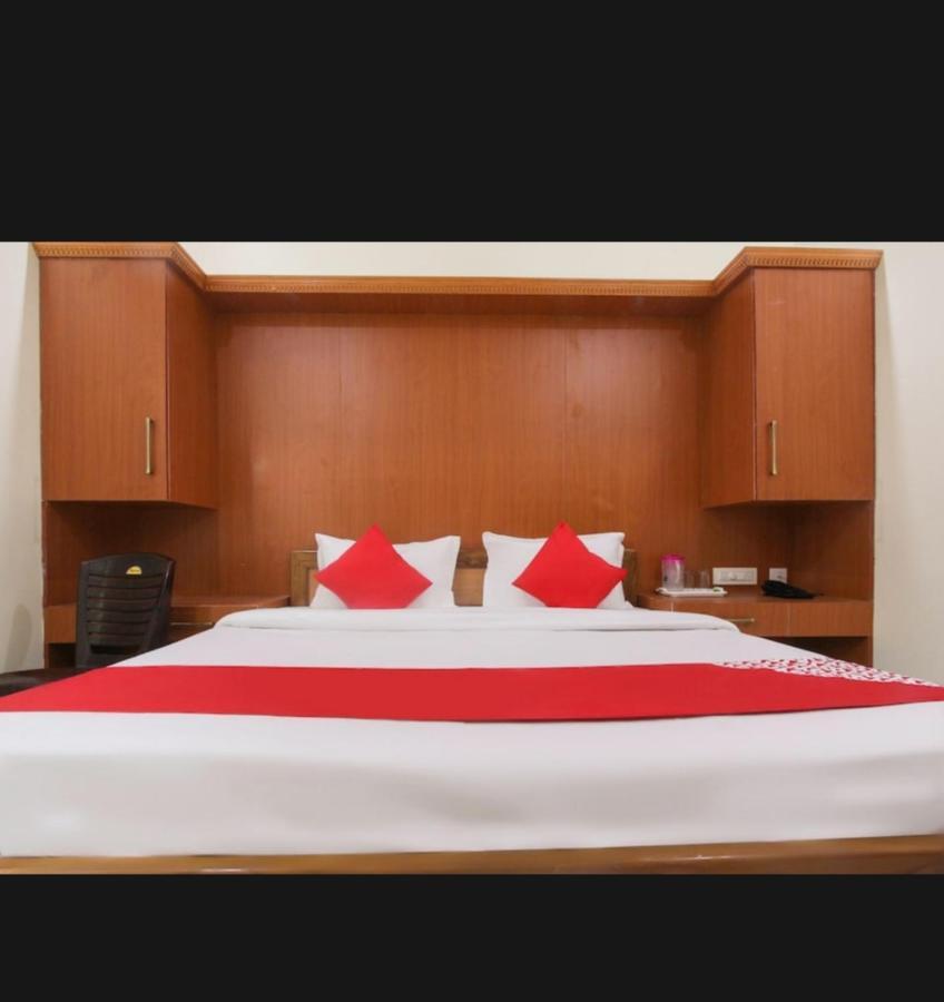 Aranmagan Residency Hotel Tiruchchendur Ngoại thất bức ảnh